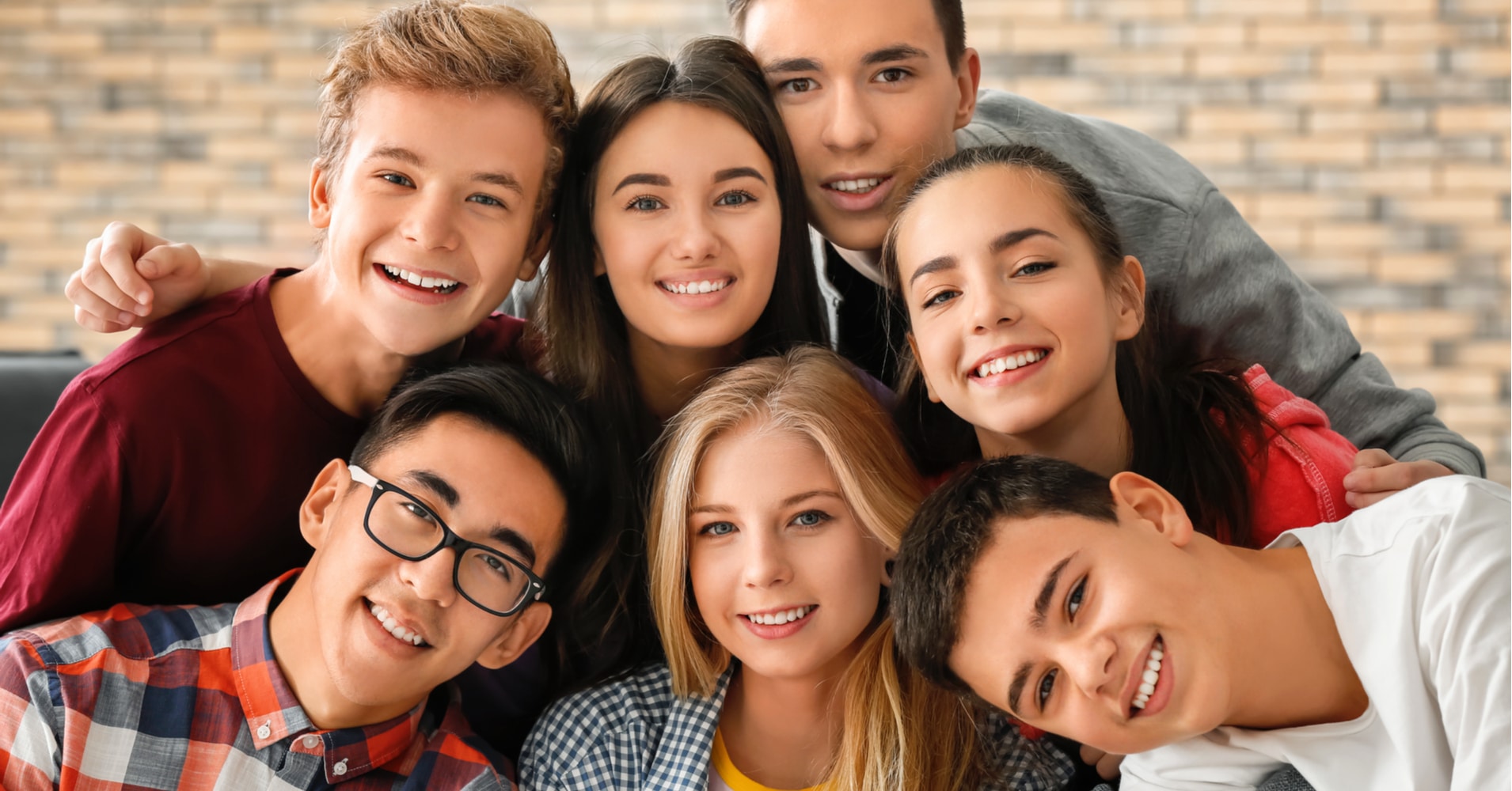 What's Your Friend Count? Let's Guess!